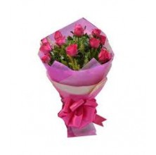 Lucky In Love - 12 Stems In Bouquet